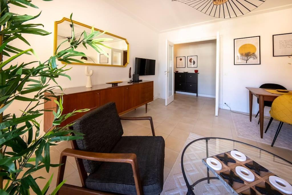 06b - Beautiful 2 With Terrace Sea View Apartment Roquebrune-Cap-Martin